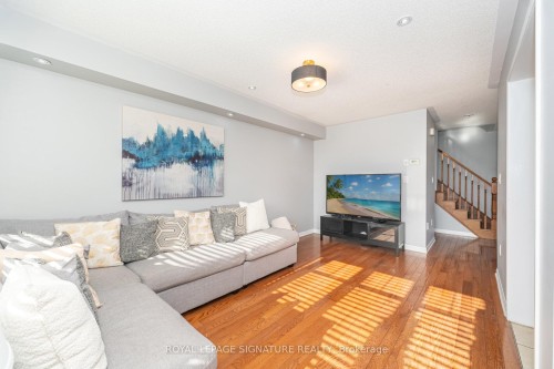6 Baby Pointe Trail, Brampton, ON - Indoor Photo Showing Living Room