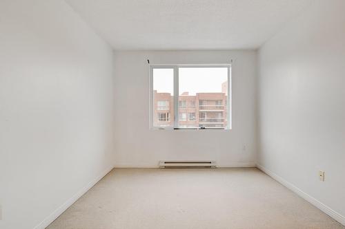 Bedroom - 708-651 Rue De La Montagne, Montréal (Ville-Marie), QC - Indoor Photo Showing Other Room