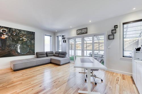 Salon - 1883 Rue Honoré-Beaugrand, Montréal (Mercier/Hochelaga-Maisonneuve), QC - Indoor Photo Showing Living Room