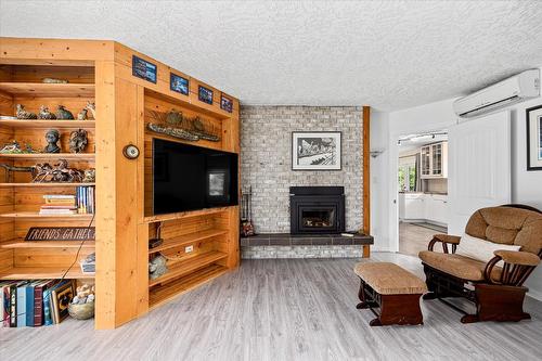 515 Philpott Road, Okanagan Falls, BC - Indoor Photo Showing Living Room With Fireplace