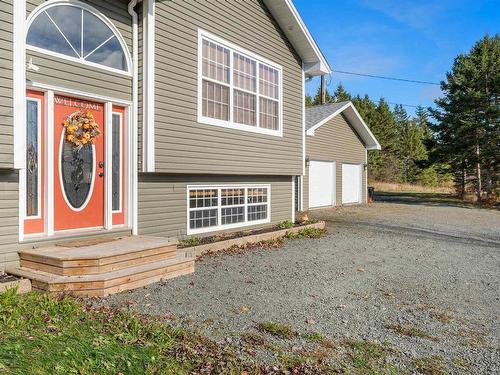 3 Maceachern Loop, Lower South River, NS 