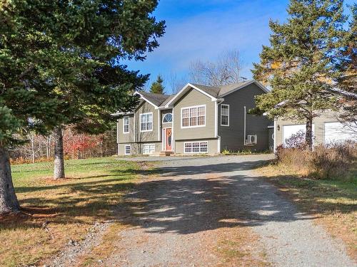 3 Maceachern Loop, Lower South River, NS 