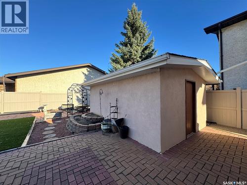 1703 Hunter Place E, Regina, SK - Outdoor With Exterior