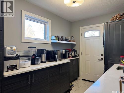 1703 Hunter Place E, Regina, SK - Indoor