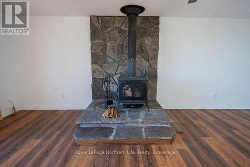 1417 Jocko Point Road, North Bay (Jocko Point / Beaucage), ON - Indoor With Fireplace