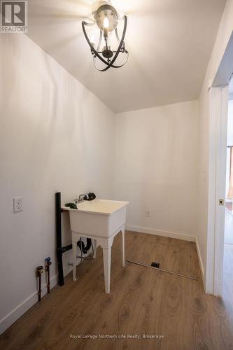 1417 Jocko Point Road, North Bay (Jocko Point / Beaucage), ON - Indoor Photo Showing Other Room