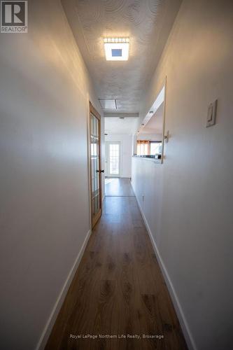 1417 Jocko Point Road, North Bay (Jocko Point / Beaucage), ON - Indoor Photo Showing Other Room