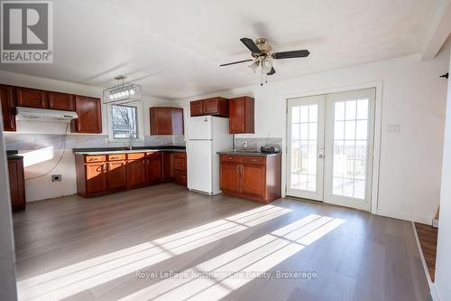 1417 Jocko Point Road, North Bay (Jocko Point / Beaucage), ON - Indoor Photo Showing Kitchen With Double Sink
