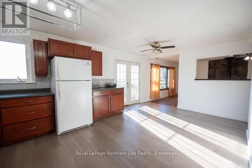 1417 Jocko Point Road, North Bay (Jocko Point / Beaucage), ON - Indoor Photo Showing Kitchen