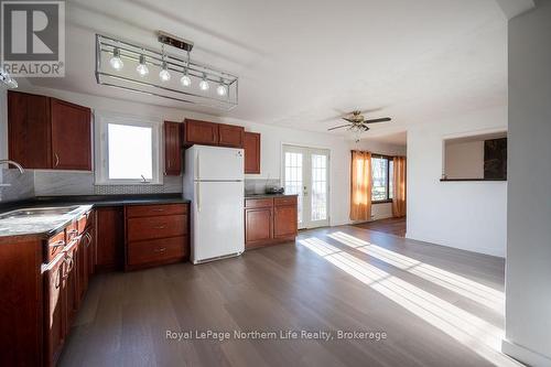 1417 Jocko Point Road, North Bay (Jocko Point / Beaucage), ON - Indoor Photo Showing Kitchen With Double Sink