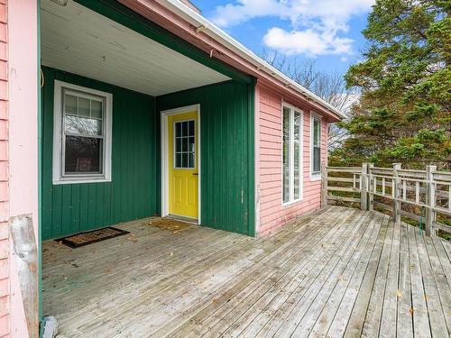 17 Idlewylde Road, Halifax, NS 