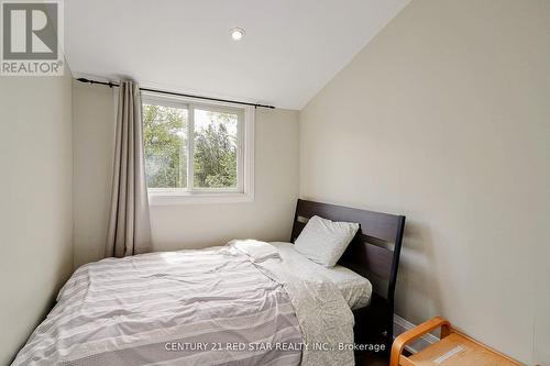 112 Nordic Road, Blue Mountains, ON - Indoor Photo Showing Bedroom