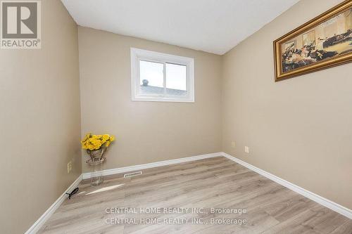 92 Pinemeadow Crescent, Waterloo, ON - Indoor Photo Showing Other Room