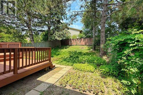 92 Pinemeadow Crescent, Waterloo, ON - Outdoor