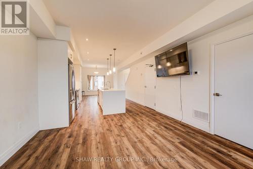 4 Lily Lane, Guelph, ON - Indoor