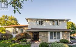 13 PINE TREE CRESCENT  Brampton, ON L6W 1C7