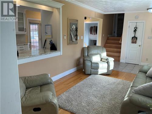 1512 Dominion, Sudbury, ON - Indoor Photo Showing Living Room