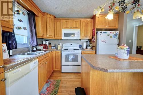 1512 Dominion, Sudbury, ON - Indoor Photo Showing Kitchen With Double Sink