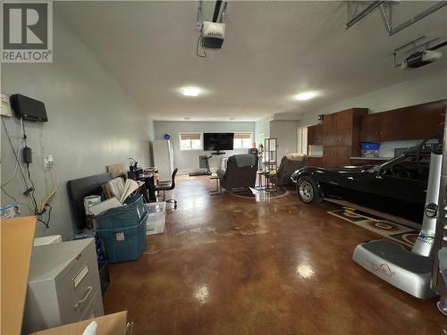 1512 Dominion, Sudbury, ON - Indoor Photo Showing Garage