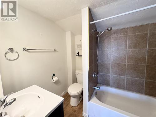 41 Elgin St, Chapleau, ON - Indoor Photo Showing Bathroom