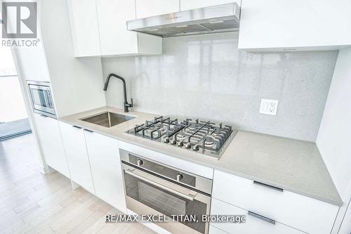 Uph06 (4506) - 20 Lombard Street, Toronto, ON - Indoor Photo Showing Kitchen With Upgraded Kitchen