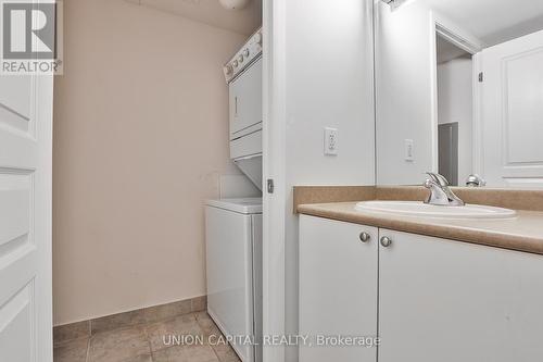2306 - 18 Yonge Street, Toronto, ON - Indoor Photo Showing Laundry Room