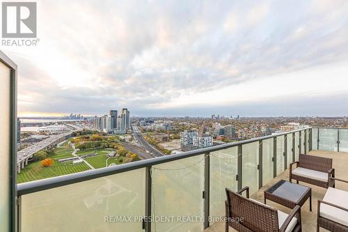 Ph 02 - 170 Fort York Boulevard Nw, Toronto, ON - Outdoor With Balcony With View With Exterior