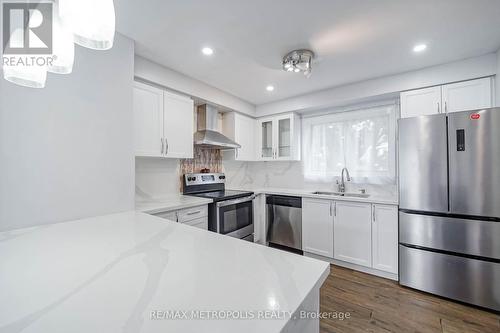8 - 75 Blackwell Avenue, Toronto, ON - Indoor Photo Showing Kitchen With Stainless Steel Kitchen With Upgraded Kitchen