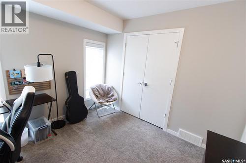 3913 James Hill Road, Regina, SK - Indoor