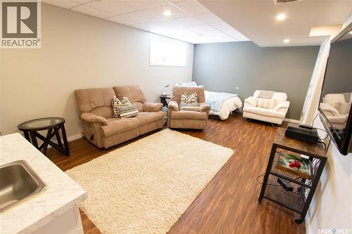 3913 James Hill Road, Regina, SK - Indoor