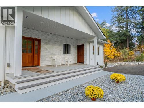 633 9 Street Se, Salmon Arm, BC - Outdoor