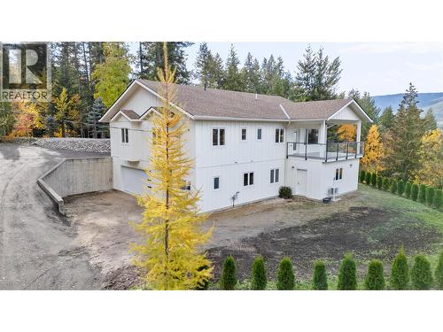 633 9 Street Se, Salmon Arm, BC - Outdoor