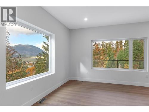 633 9 Street Se, Salmon Arm, BC - Indoor Photo Showing Other Room