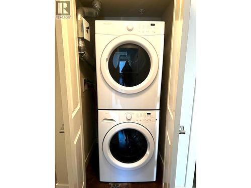 107 11004 102 Avenue, Fort St. John, BC - Indoor Photo Showing Laundry Room