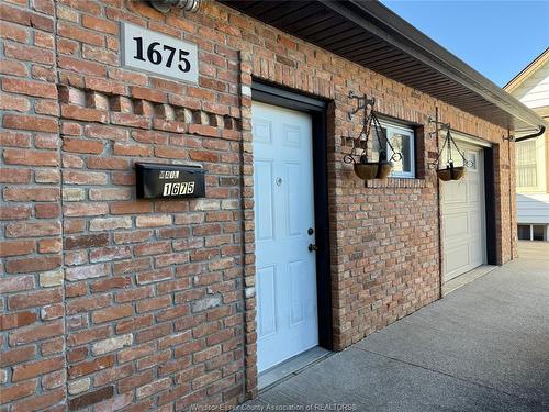 1675-1681 Drouillard, Windsor, ON 