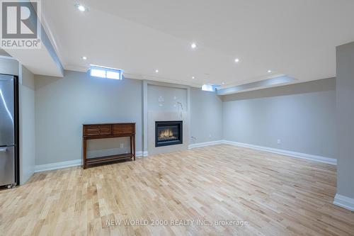 10 Orleans Circle, Vaughan, ON - Indoor With Fireplace