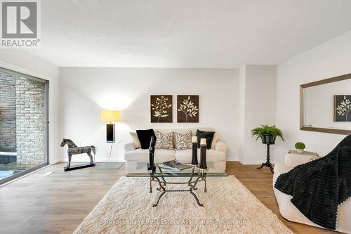 57 - 2605 WOODCHESTER DRIVE  Mississauga, ON L5K 2E3