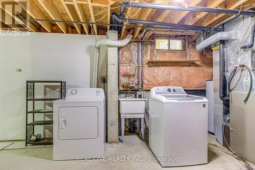 220 Kingsbridge Garden Circle, Mississauga, ON - Indoor Photo Showing Laundry Room