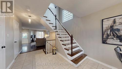 496 Delphine Drive, Burlington, ON - Indoor Photo Showing Other Room