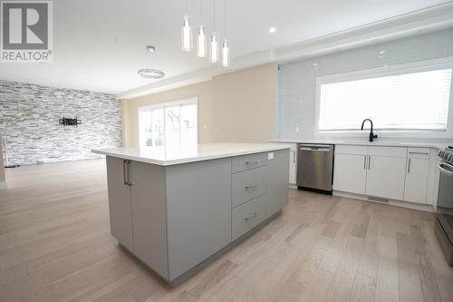 46 Foxborough Trl, Sault Ste. Marie, ON - Indoor Photo Showing Kitchen With Upgraded Kitchen