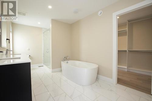 46 Foxborough Trl, Sault Ste. Marie, ON - Indoor Photo Showing Bathroom