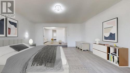 22 A Waltham Crescent, Richmond Hill, ON - Indoor Photo Showing Bedroom