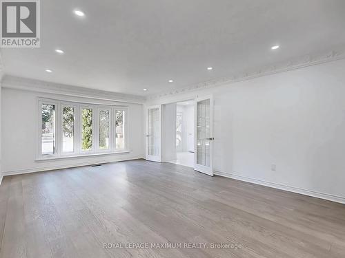 22 A Waltham Crescent, Richmond Hill, ON - Indoor