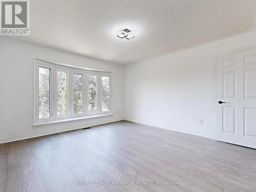 22 A Waltham Crescent, Richmond Hill, ON - Indoor Photo Showing Other Room