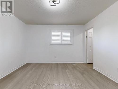 22 A Waltham Crescent, Richmond Hill, ON - Indoor Photo Showing Other Room