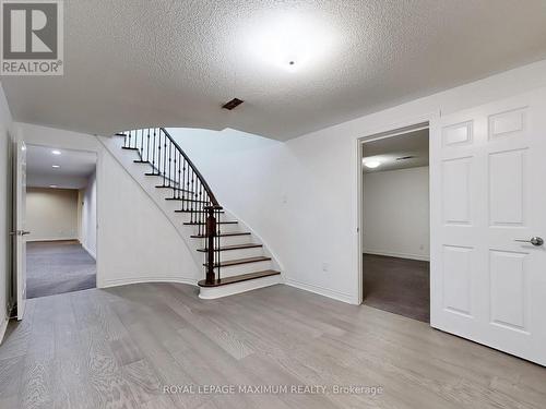22 A Waltham Crescent, Richmond Hill, ON - Indoor Photo Showing Other Room