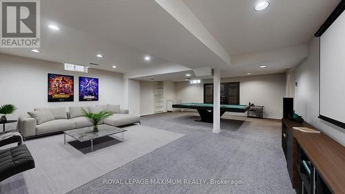 22 A Waltham Crescent, Richmond Hill, ON - Indoor