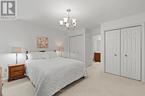 14 Hope Avenue W, Niagara-On-The-Lake (Virgil), ON - Indoor Photo Showing Bedroom