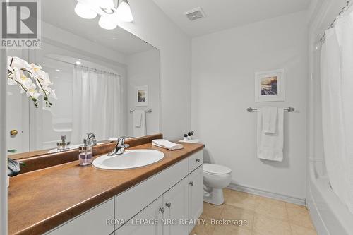 14 Hope Avenue W, Niagara-On-The-Lake (Virgil), ON - Indoor Photo Showing Bathroom