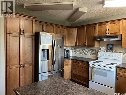508 Cochin Avenue, Meadow Lake, SK - Indoor Photo Showing Kitchen